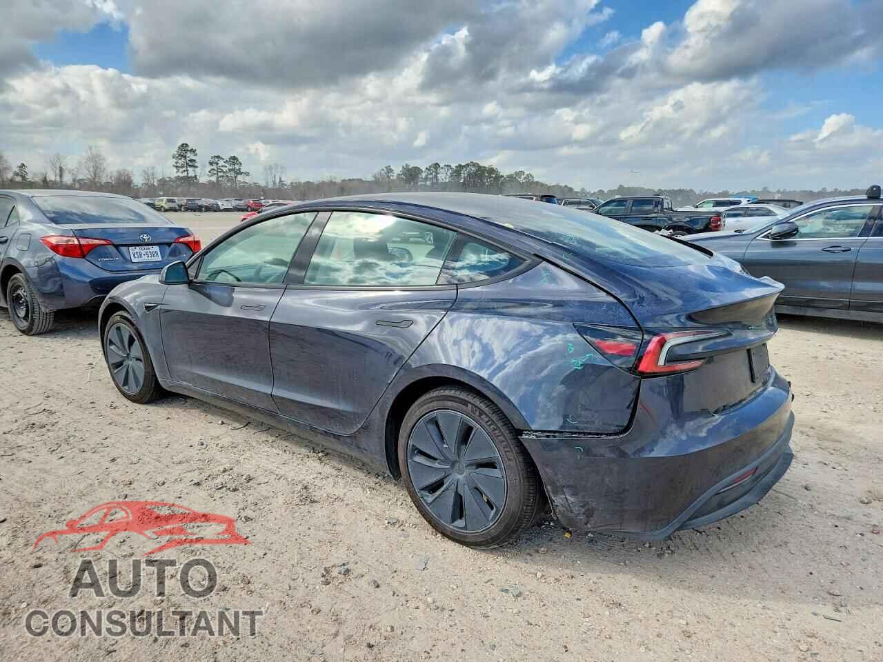 TESLA MODEL 3 2024 - 5YJ3E1EB3RF793436