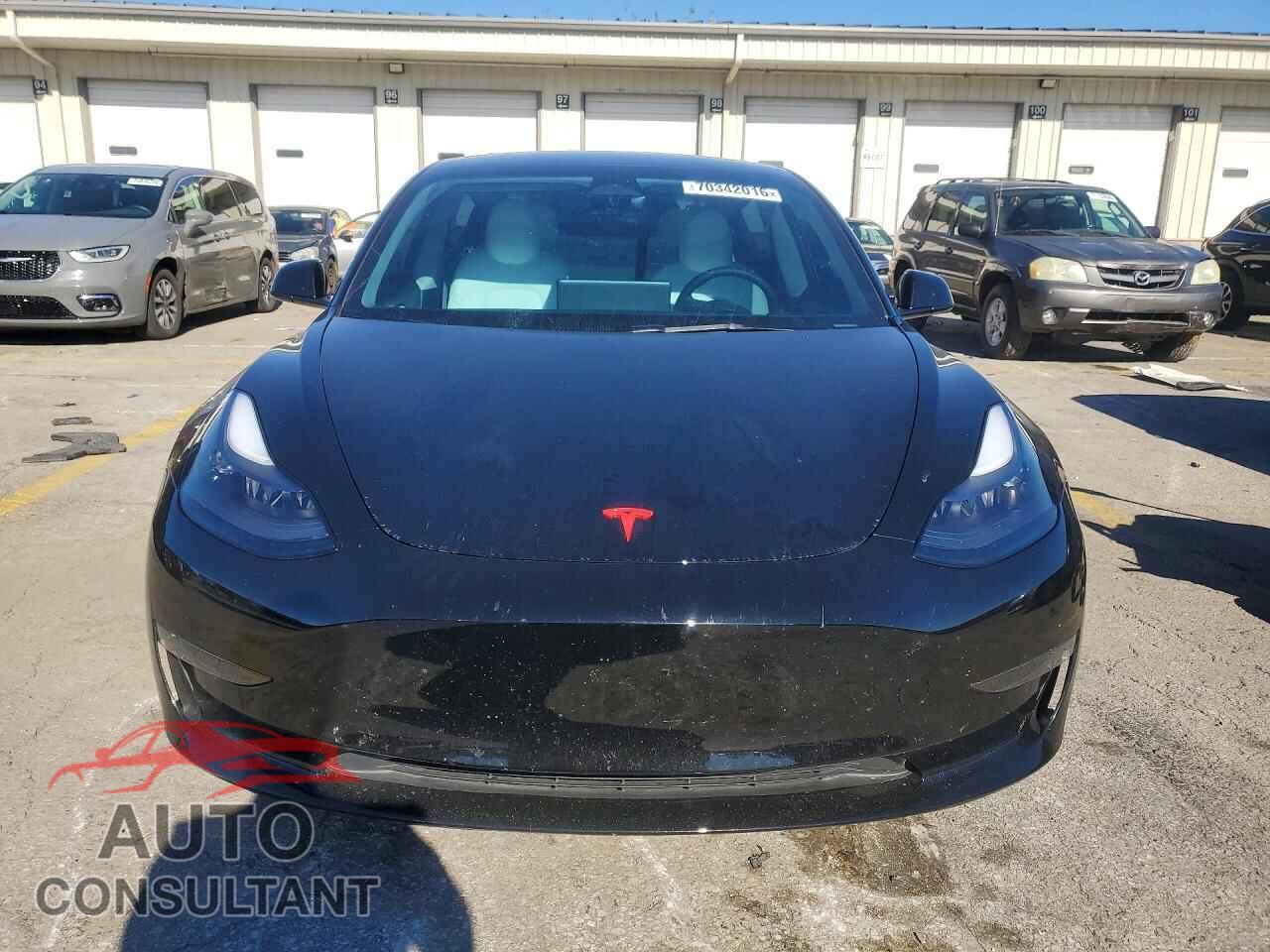 TESLA MODEL 3 2023 - 5YJ3E1EC2PF671981