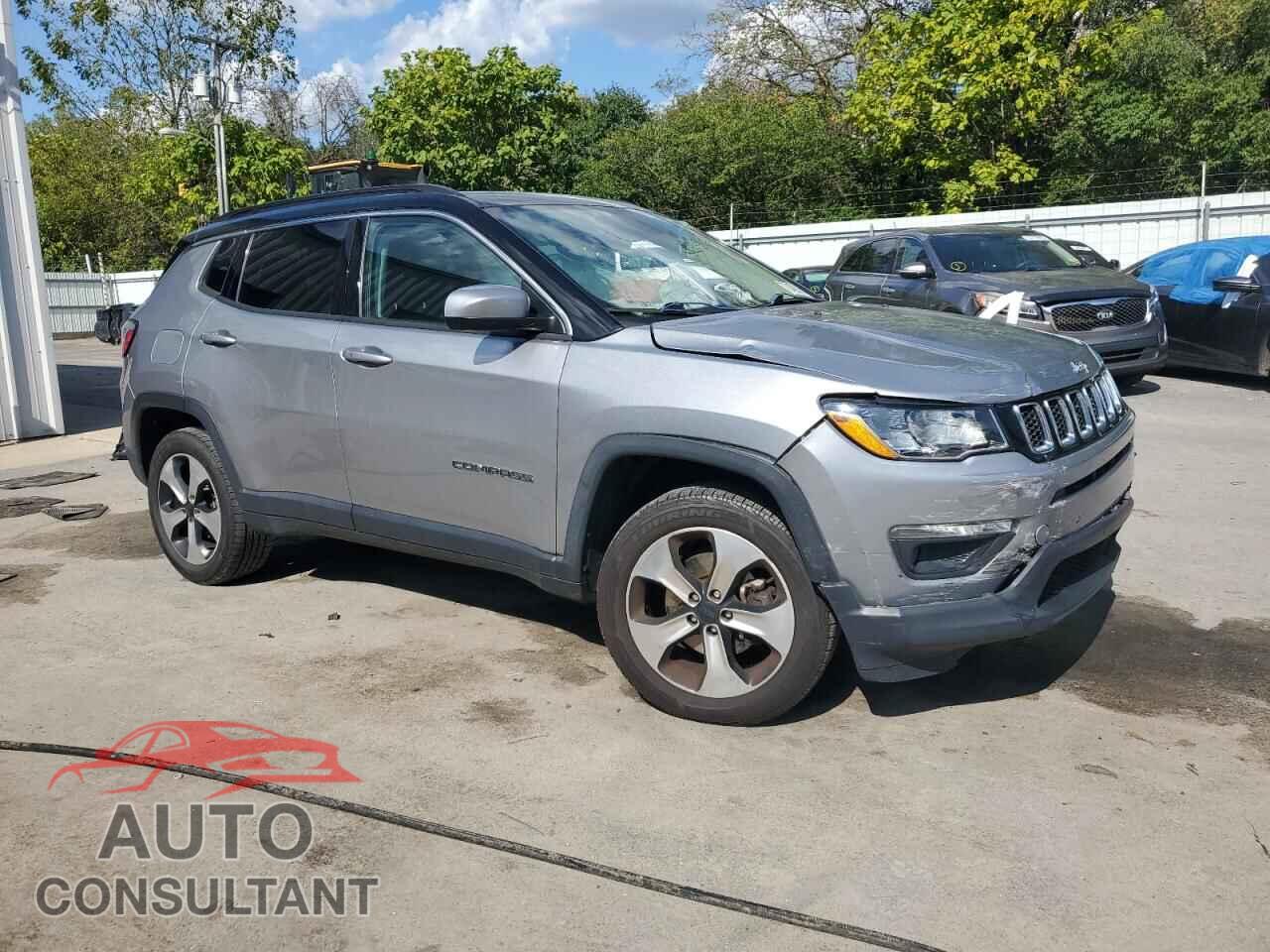 JEEP COMPASS 2018 - 3C4NJDBB3JT117004