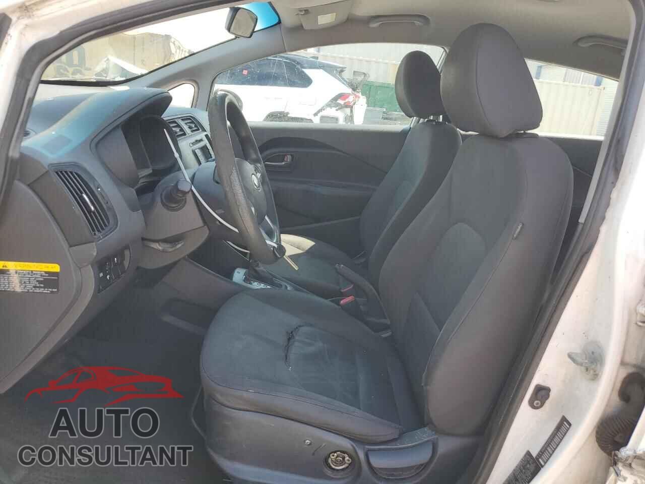 KIA RIO 2014 - KNADM4A36E6414567