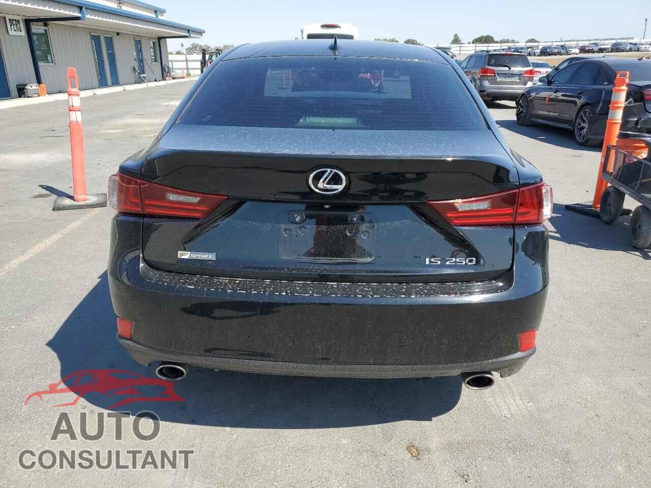 LEXUS IS 2015 - JTHBF1D24F5065520