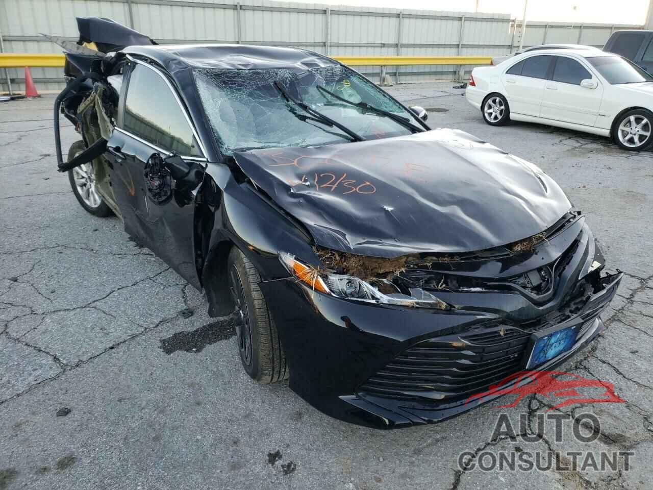 TOYOTA CAMRY 2018 - 4T1B11HK3JU503383