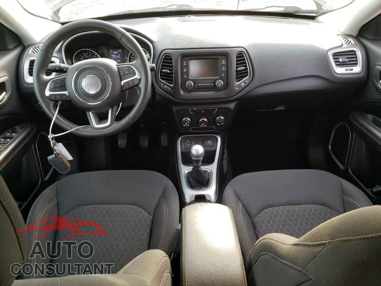 JEEP COMPASS 2017 - 3C4NJCAB6HT669215