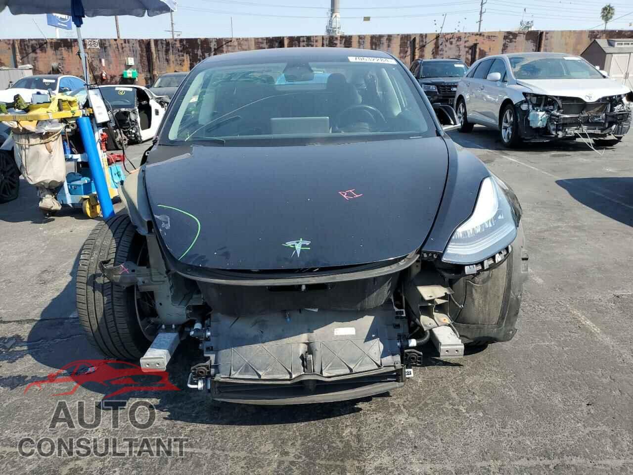 TESLA MODEL 3 2018 - 5YJ3E1EB8JF178532