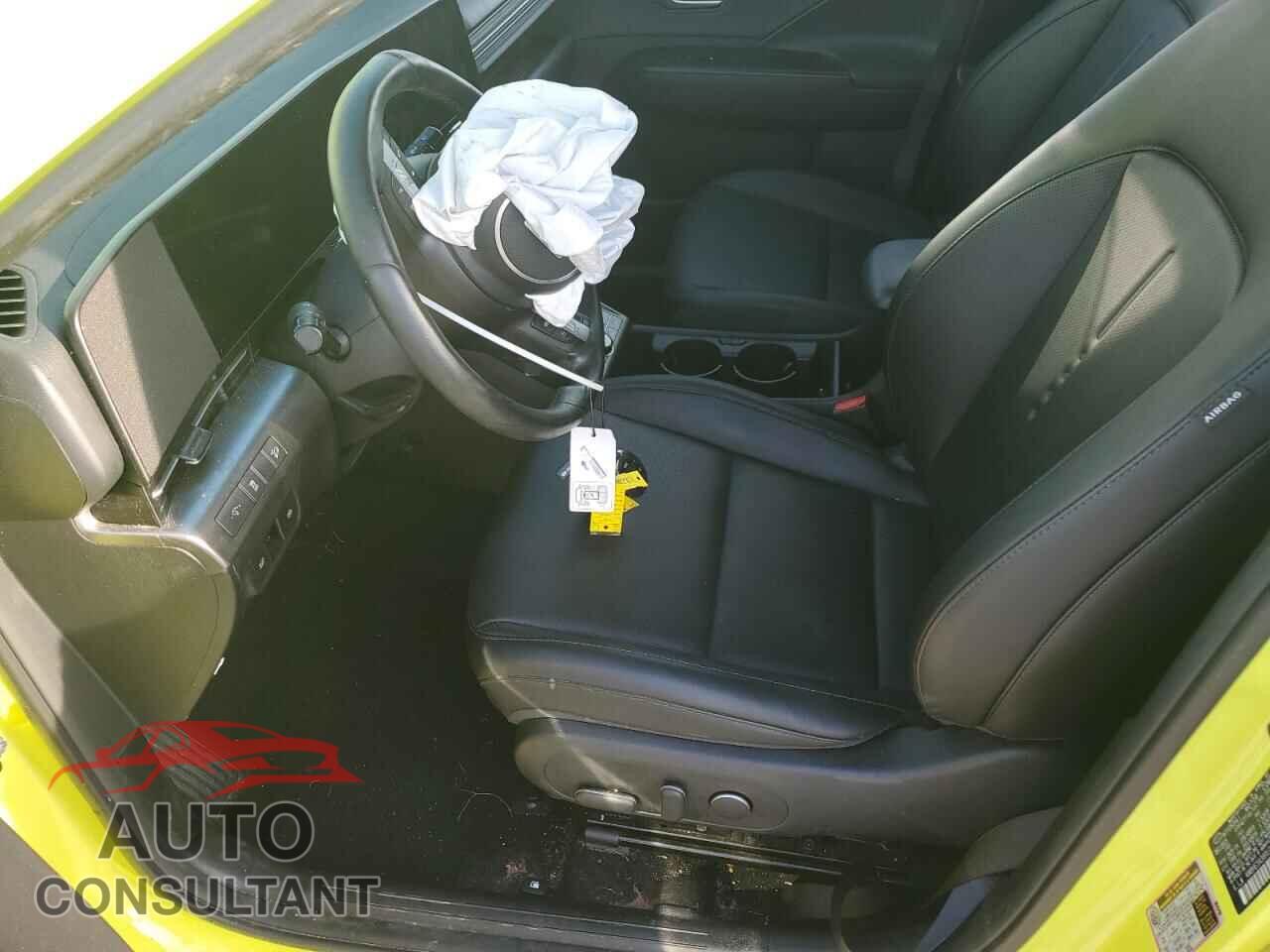 HYUNDAI KONA 2024 - KM8HE3A36RU108607