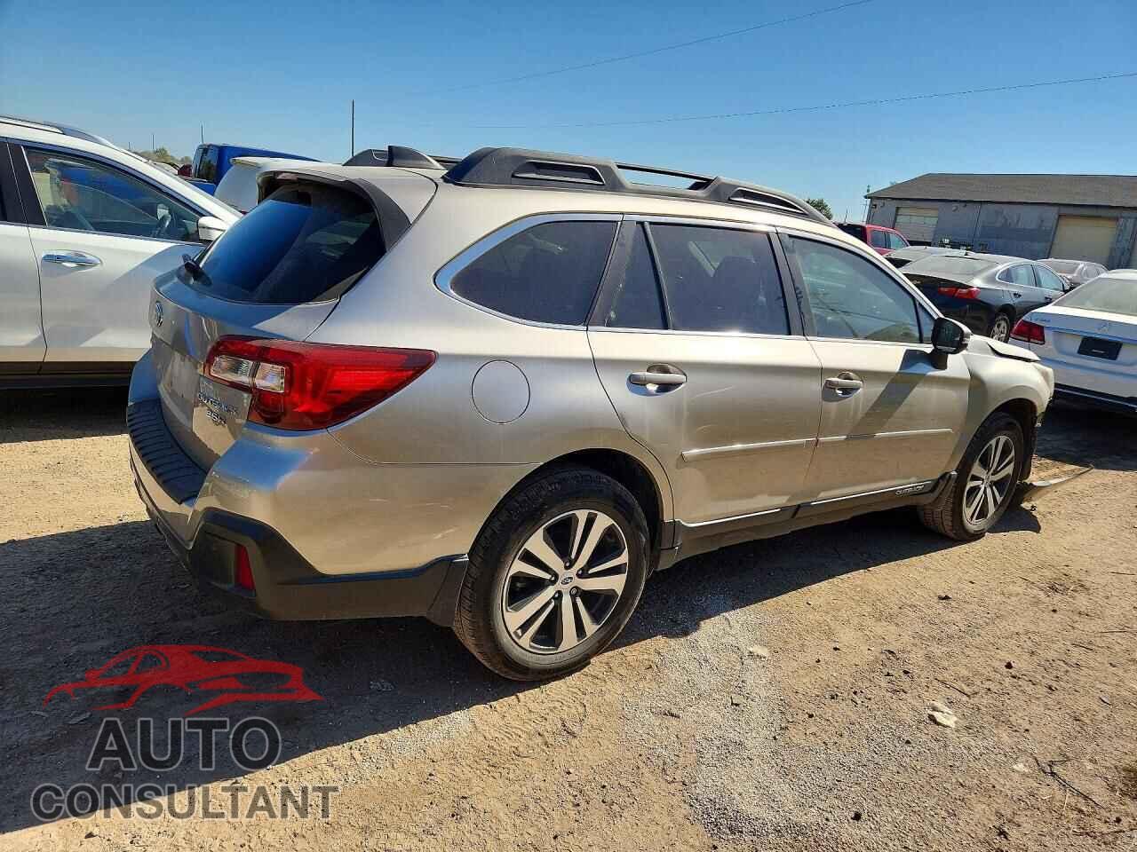 SUBARU OUTBACK 2018 - 4S4BSENC2J3211621