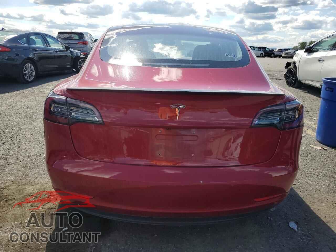 TESLA MODEL 3 2018 - 5YJ3E1EA9JF037766