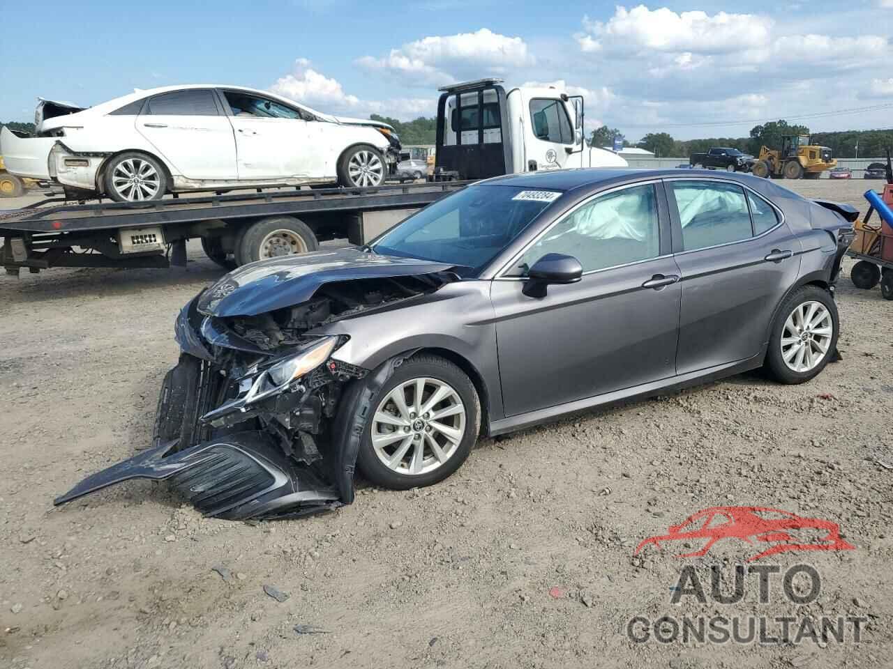 TOYOTA CAMRY 2022 - 4T1C11AK0NU687590