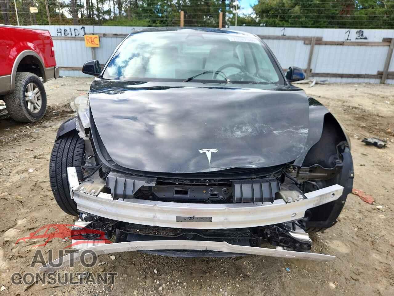 TESLA MODEL 3 2022 - 5YJ3E1EB4NF242460