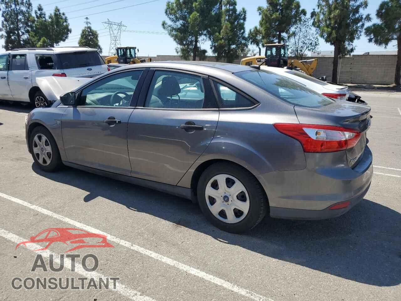 FORD FOCUS 2014 - 1FADP3E24EL401085