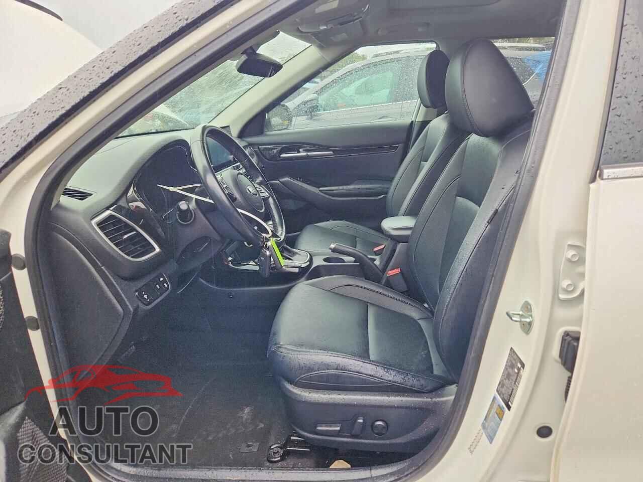 KIA SELTOS 2021 - KNDERCAA6M7184619