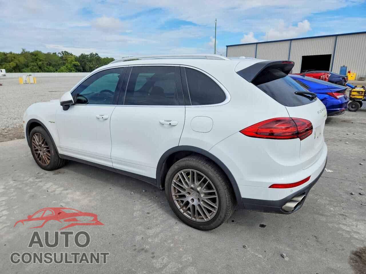 PORSCHE CAYENNE 2016 - WP1AE2A23GLA17559