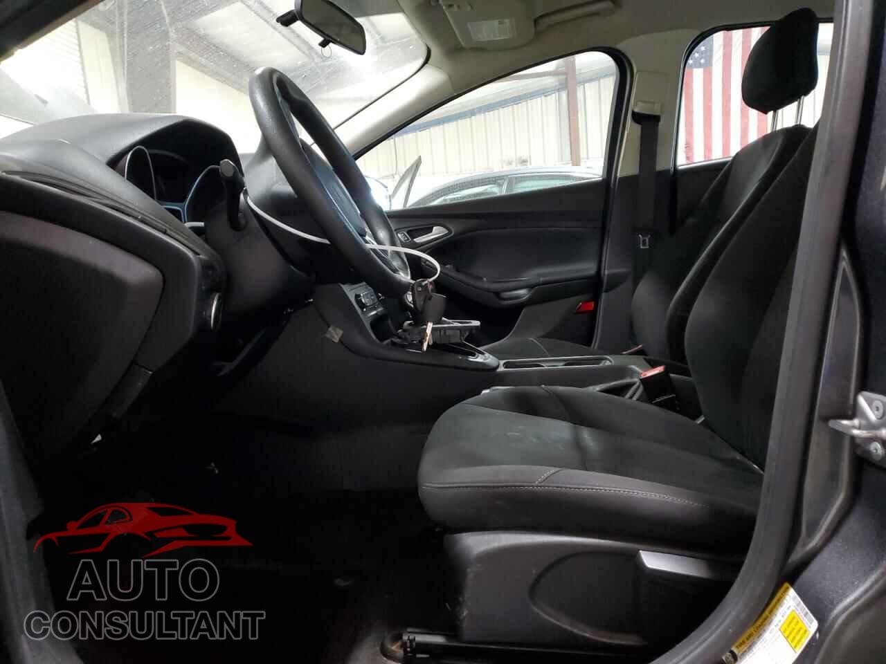 FORD FOCUS 2018 - 1FADP3E2XJL215528
