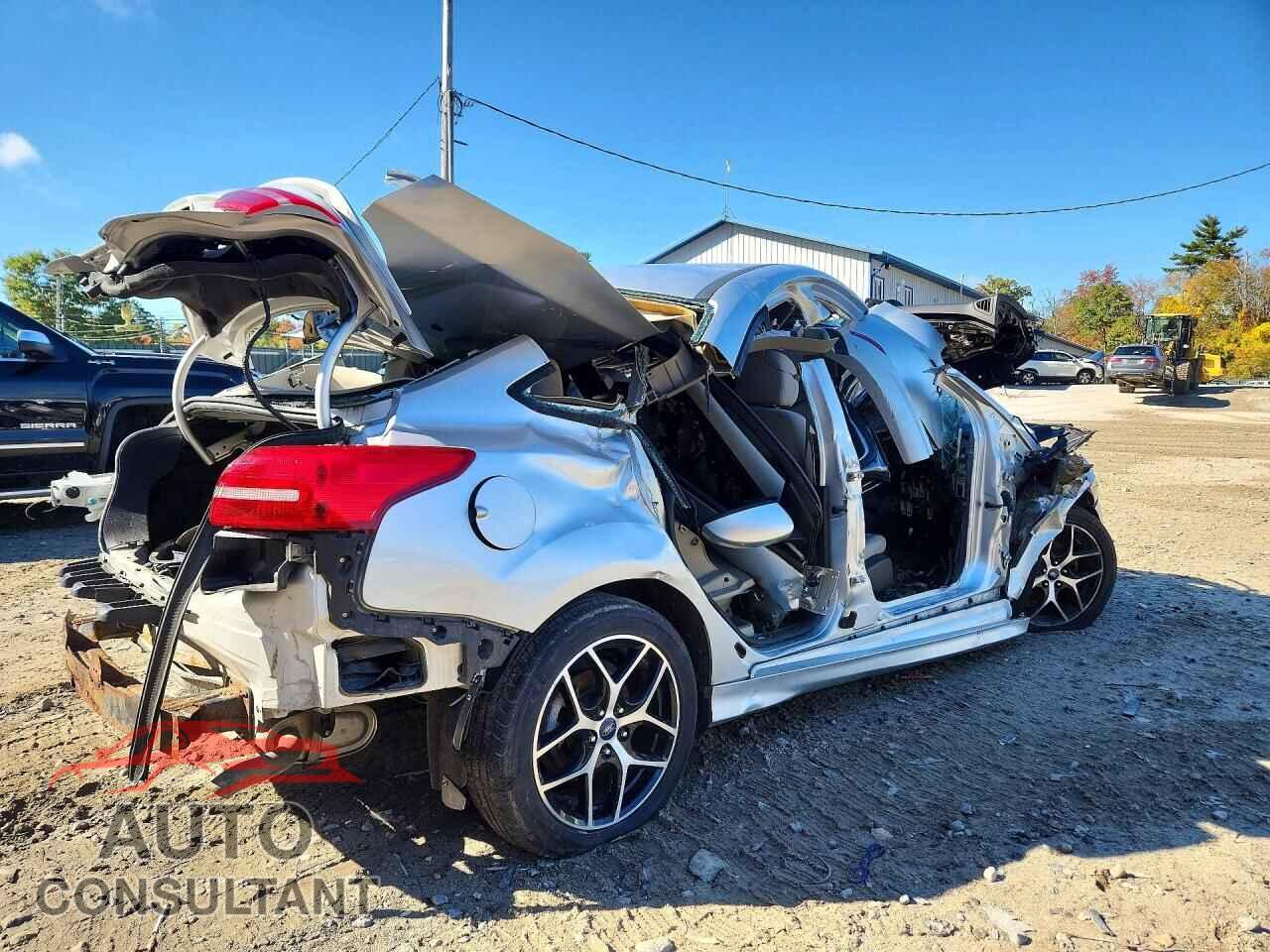 FORD FOCUS 2016 - 1FADP3F20GL308520