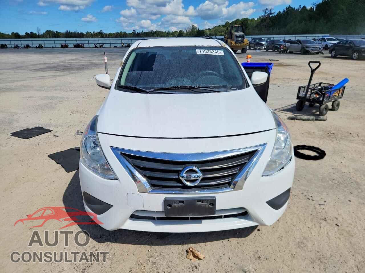 NISSAN VERSA 2017 - 3N1CN7AP3HL850824
