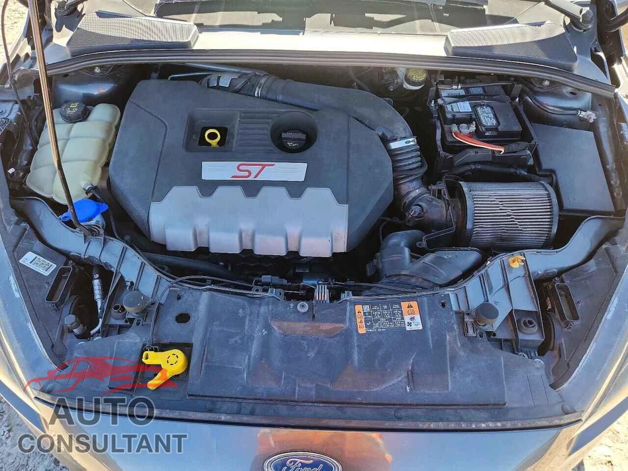 FORD FOCUS 2016 - 1FADP3L95GL310636