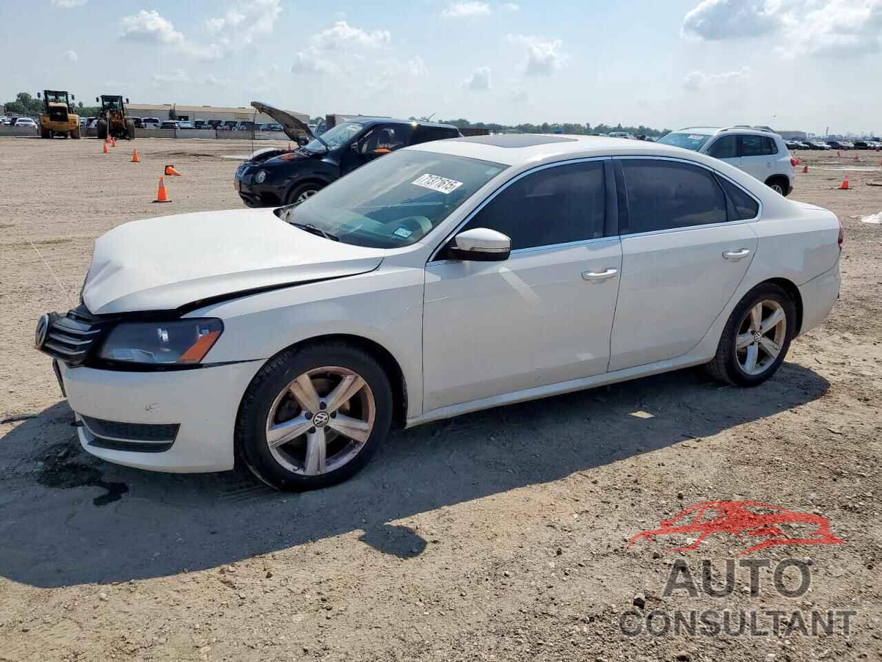 VOLKSWAGEN PASSAT 2013 - 1VWBH7A35DC135348