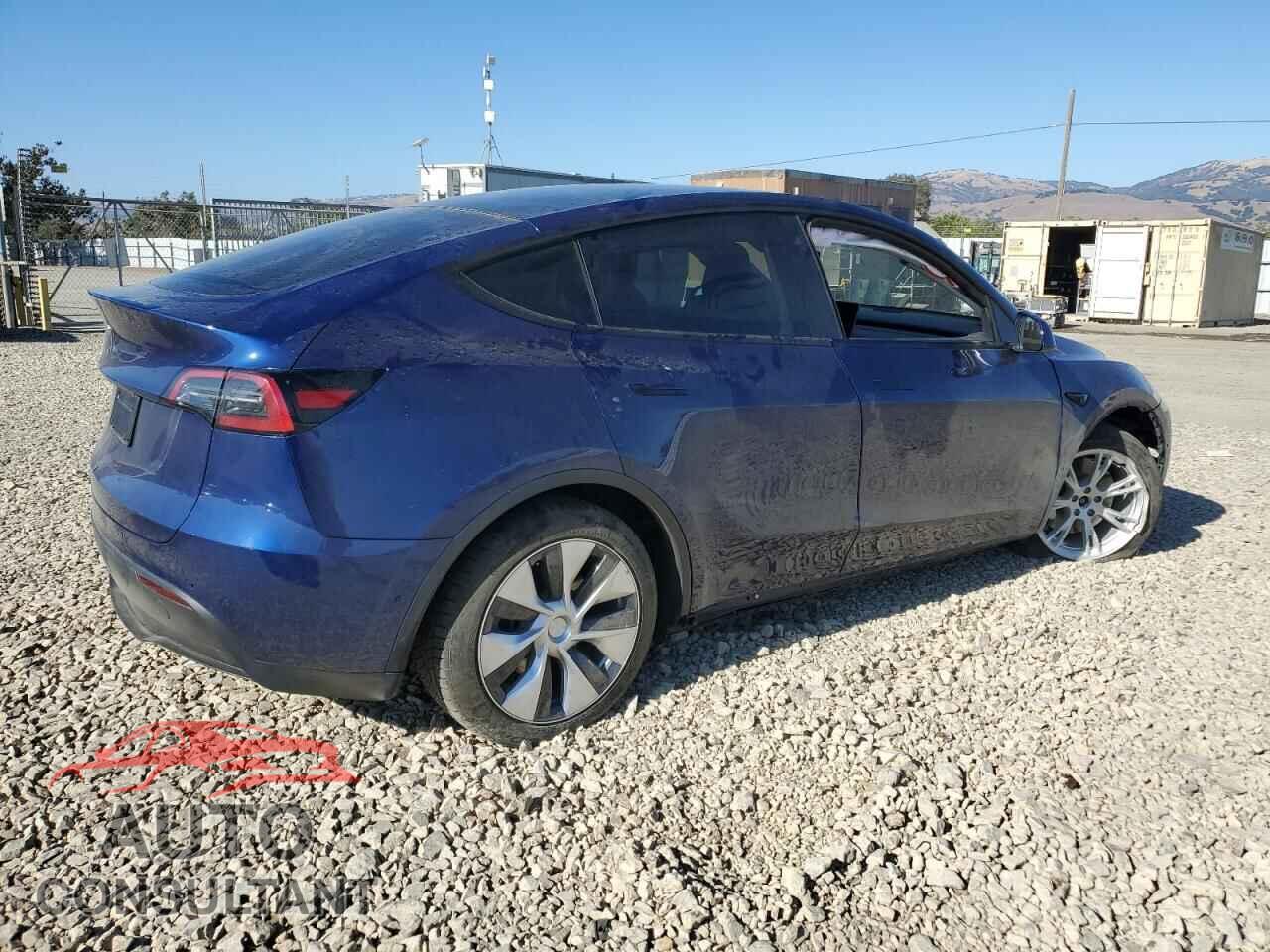 TESLA MODEL Y 2022 - 7SAYGAEE7NF392995
