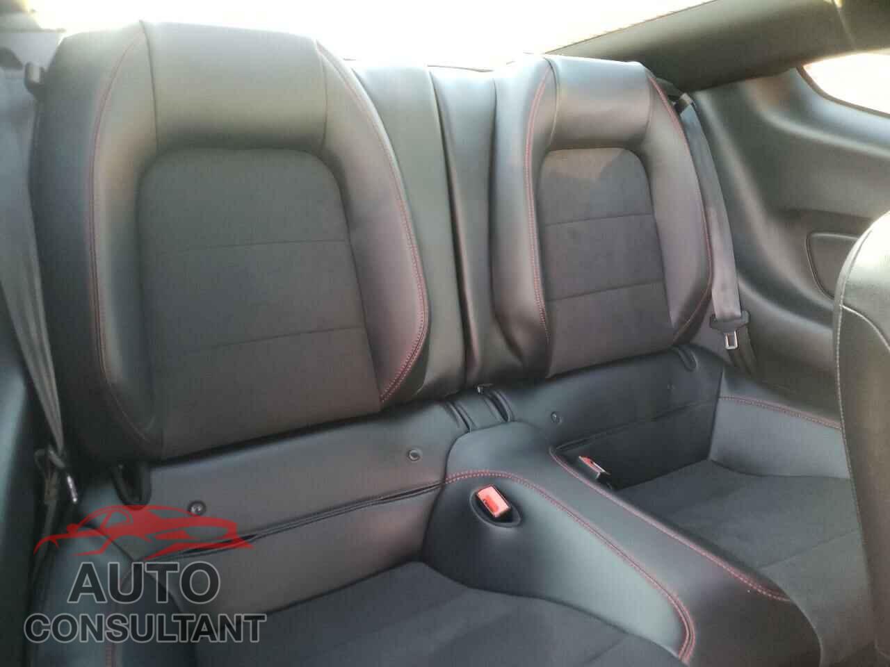 FORD MUSTANG 2020 - 1FA6P8CF3L5188174