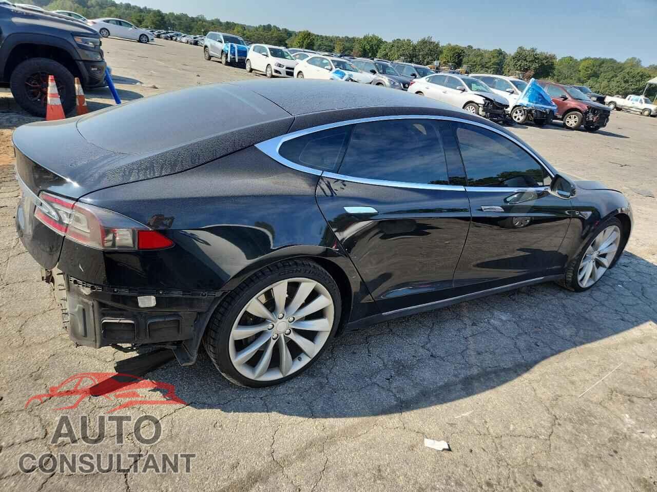 TESLA MODEL S 2015 - 5YJSA1E19FF114702