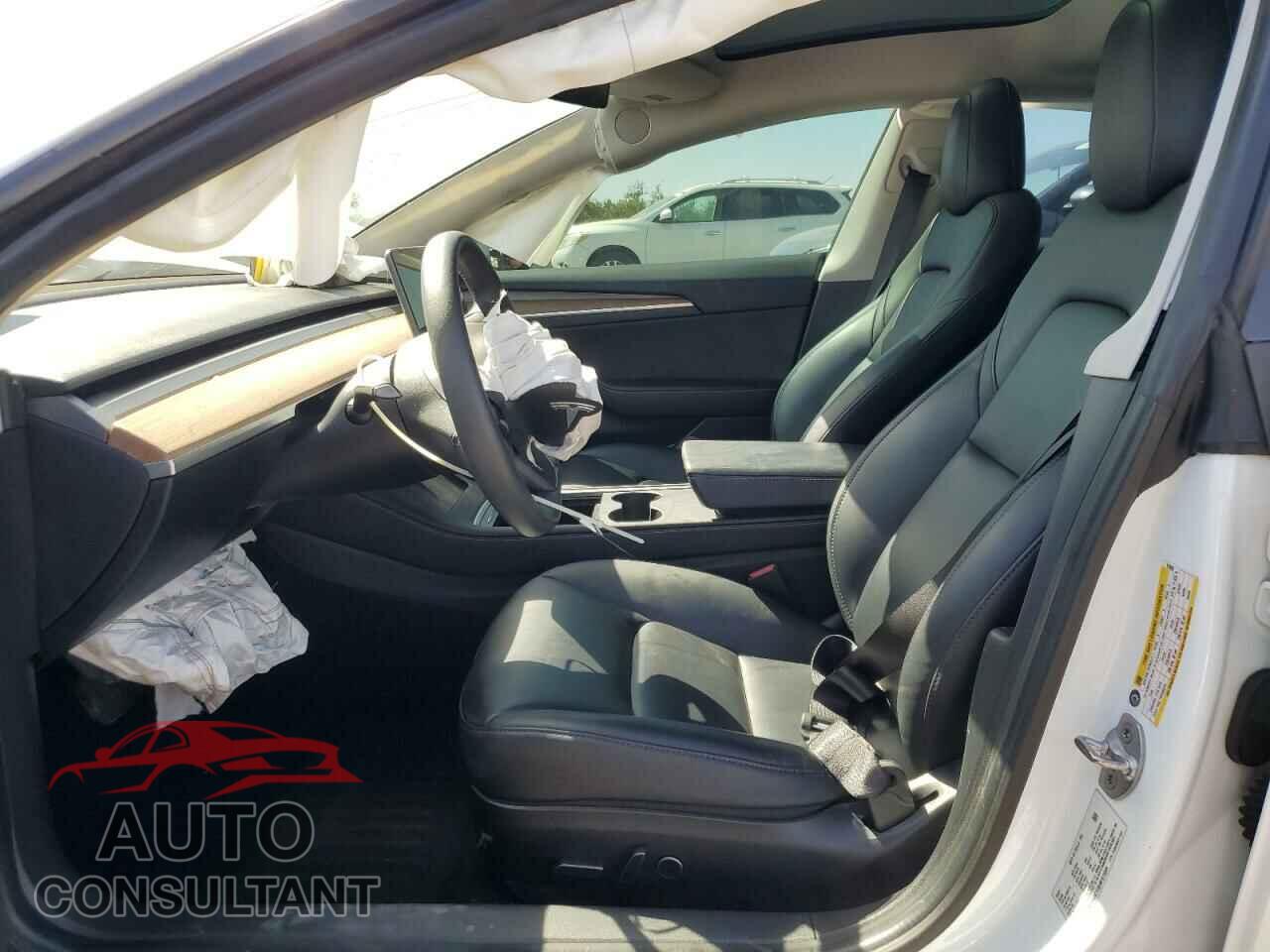 TESLA MODEL 3 2021 - 5YJ3E1EB5MF072009