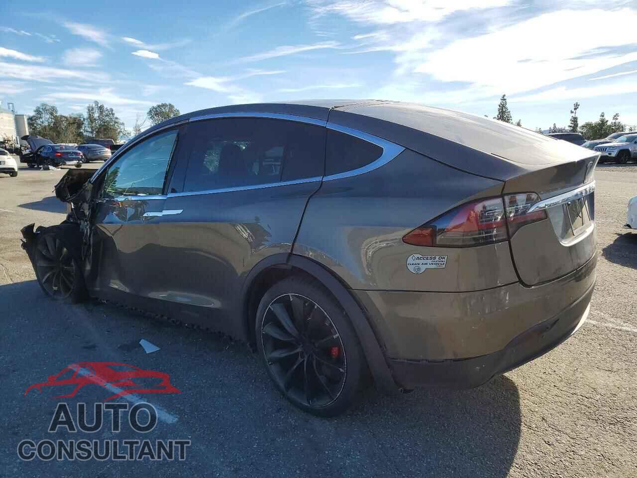 TESLA MODEL X 2016 - 5YJXCBE48GF016326