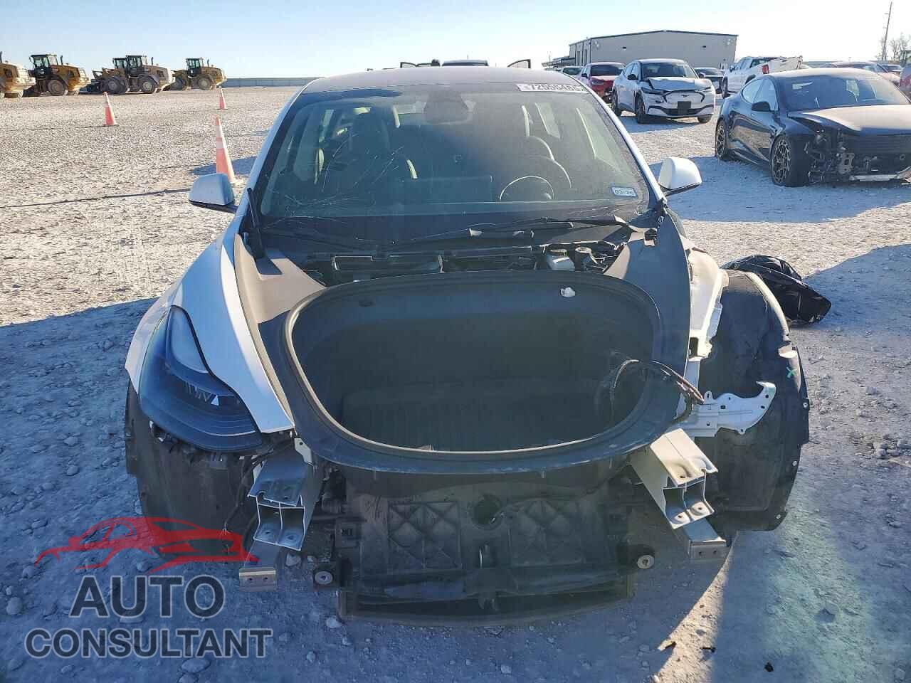 TESLA MODEL 3 2023 - 5YJ3E1EA3PF486871