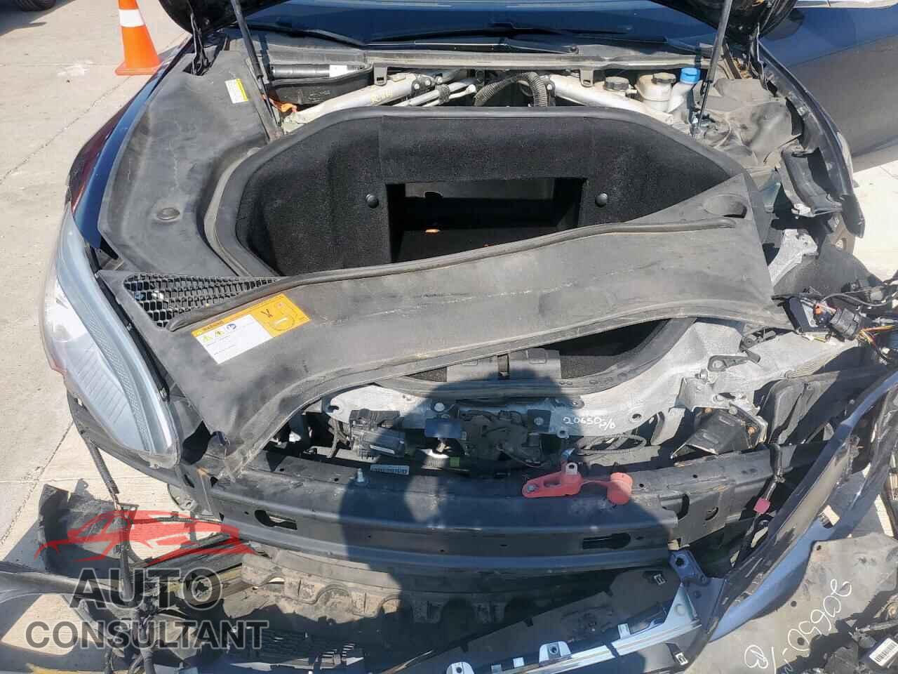 TESLA MODEL S 2013 - 5YJSA1CN6DFP20705