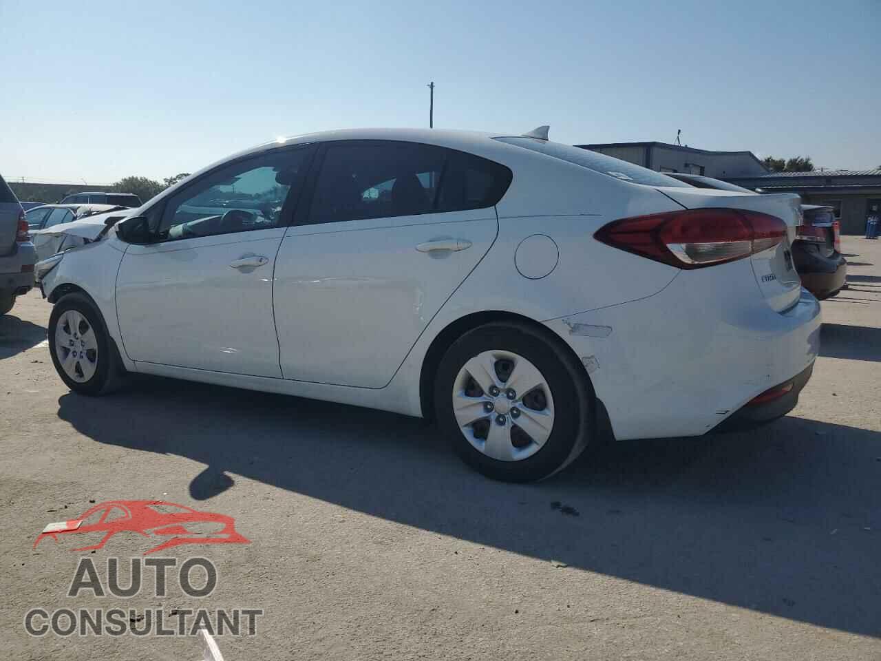 KIA FORTE 2017 - 3KPFK4A74HE105084