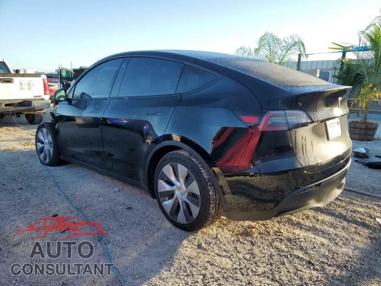 TESLA MODEL Y 2023 - 7SAYGAEE1PF751082