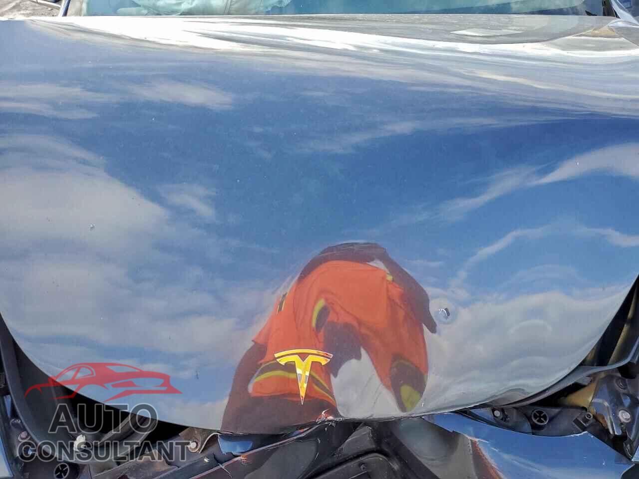 TESLA MODEL 3 2020 - 5YJ3E1EAXLF645752