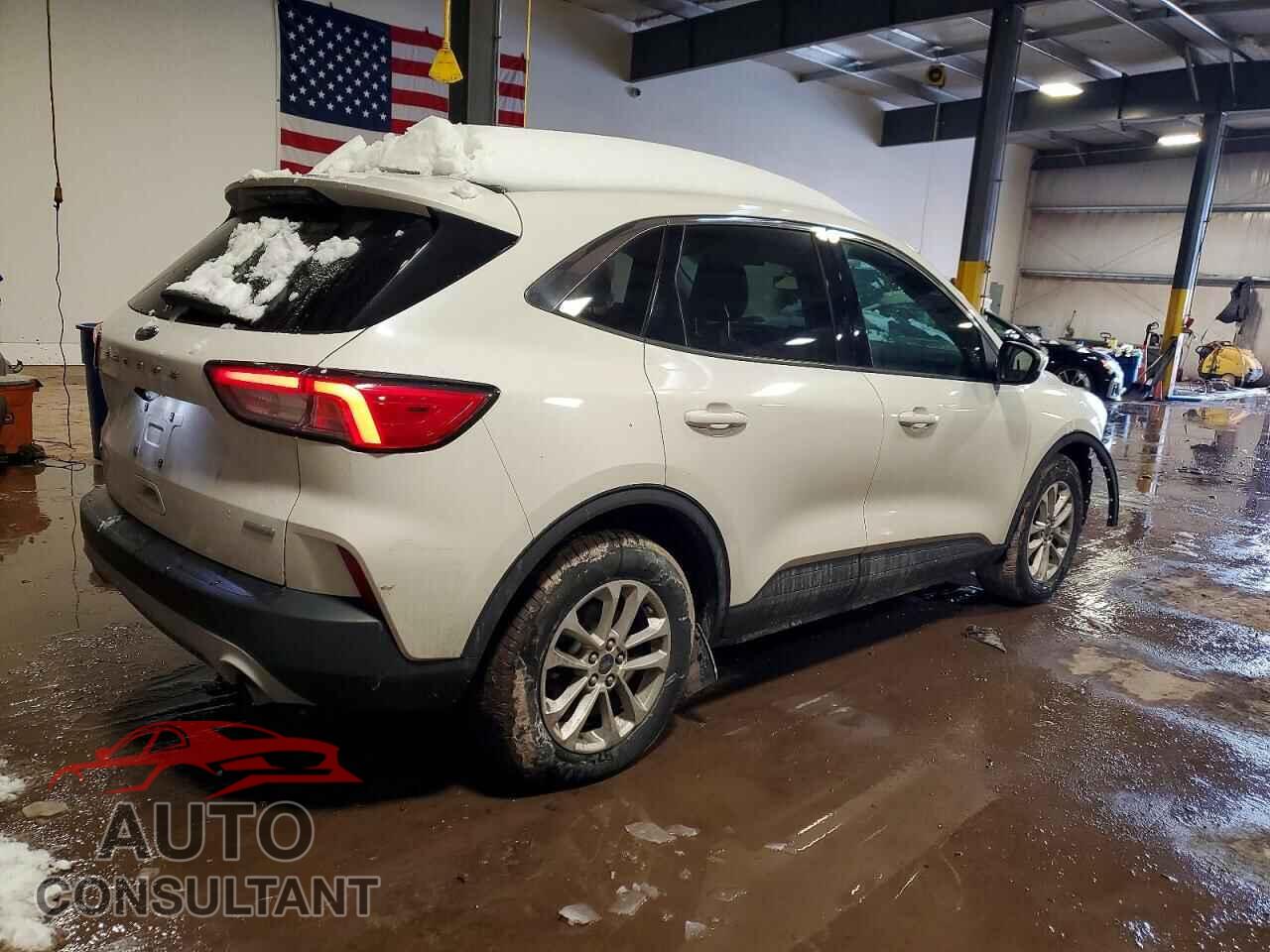 FORD ESCAPE 2020 - 1FMCU0G61LUA22139