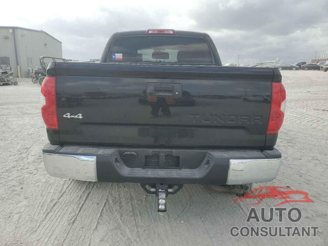 TOYOTA TUNDRA 2017 - 5TFDW5F12HX615343