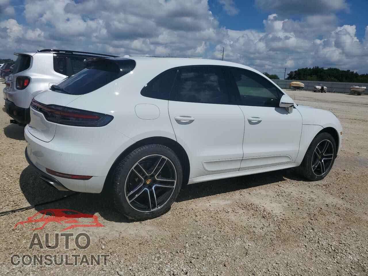 PORSCHE MACAN 2021 - WP1AA2A52MLB00675