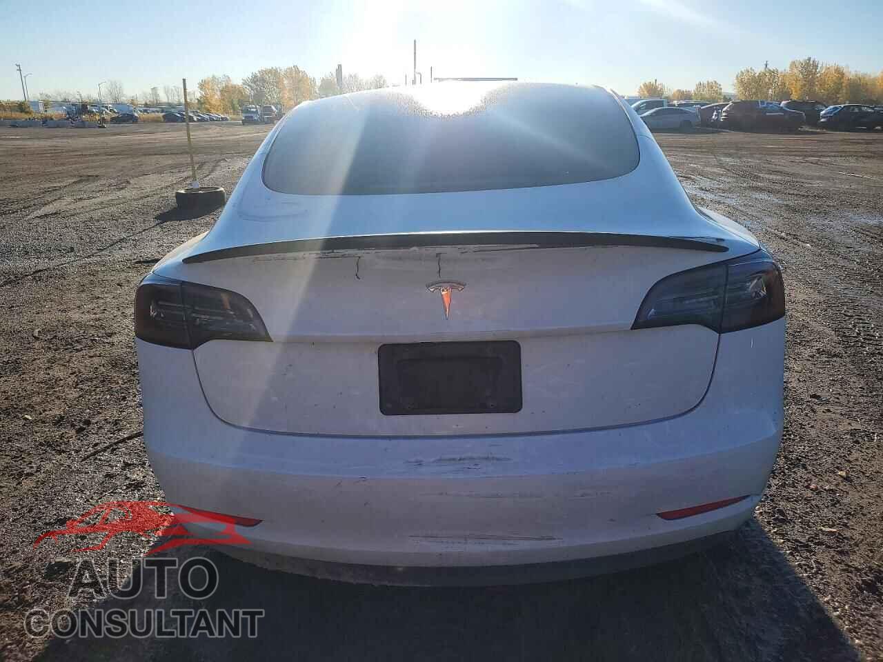 TESLA MODEL 3 2023 - 5YJ3E1EAXPF482462