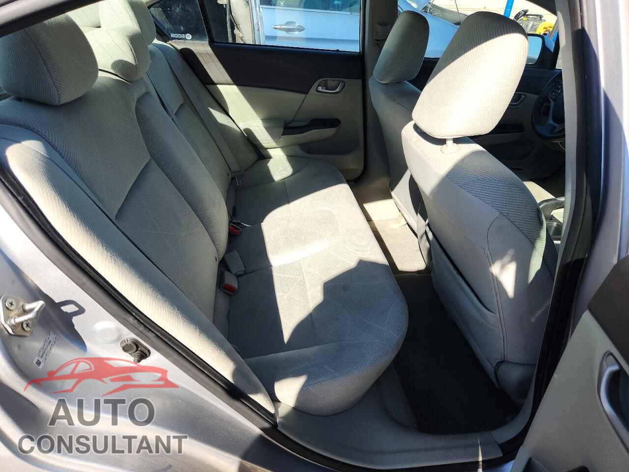 HONDA CIVIC 2012 - 19XFB2F58CE018390