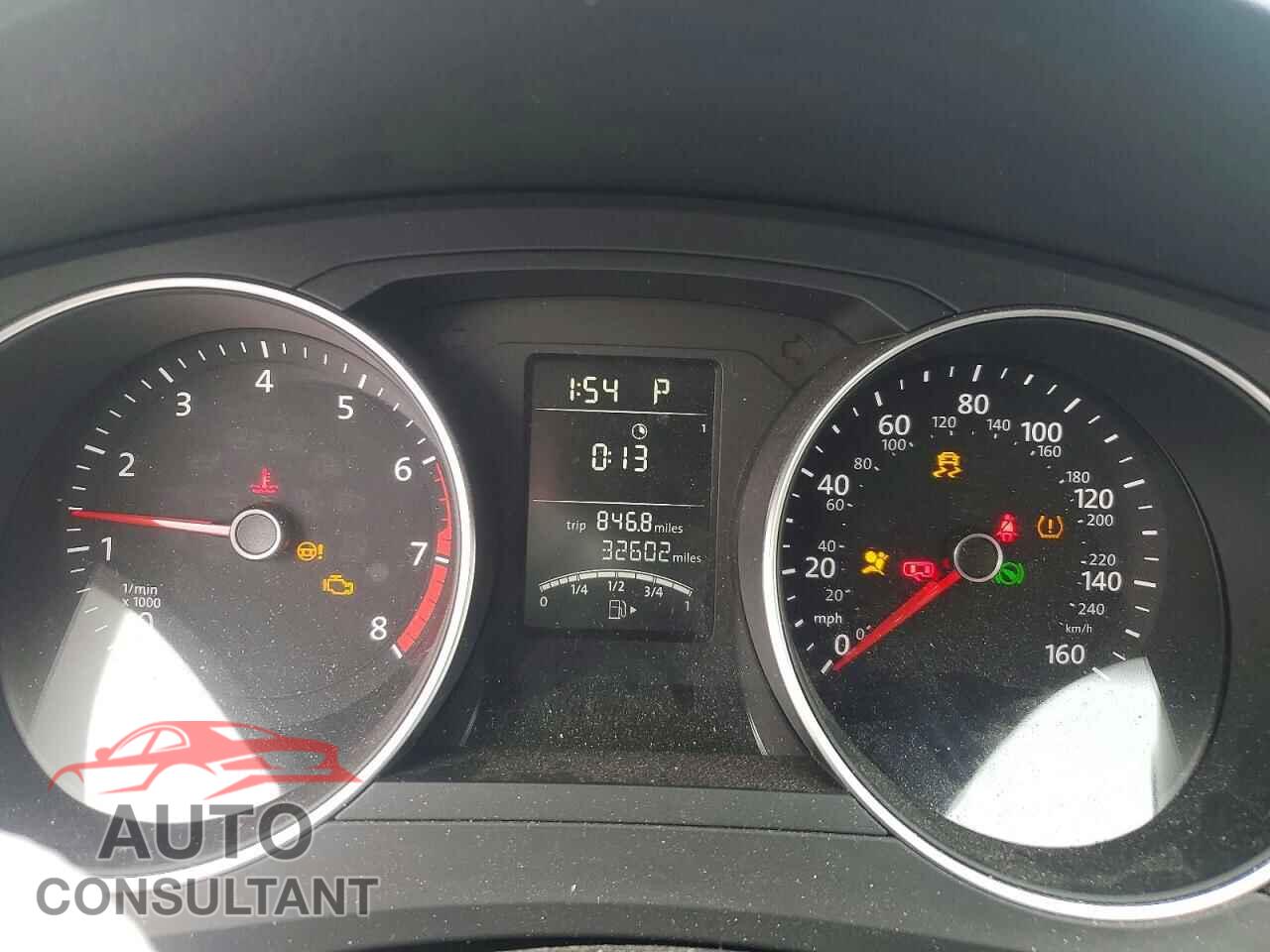 VOLKSWAGEN JETTA 2017 - 3VW2B7AJ8HM373182