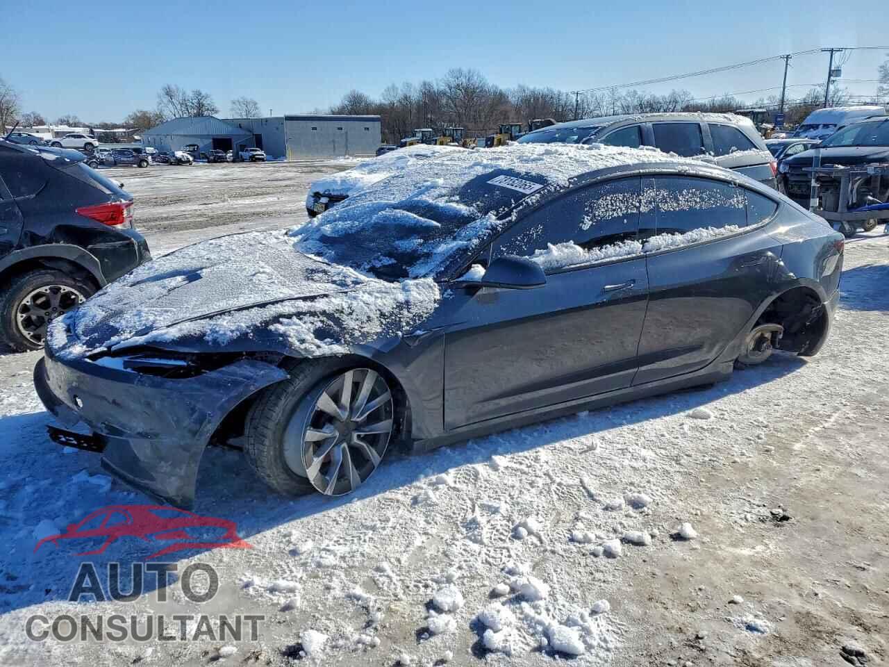 TESLA MODEL 3 2024 - 5YJ3E1EA5RF728806