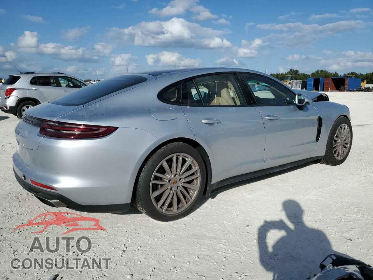 PORSCHE PANAMERA 2018 - WP0AA2A79JL105371
