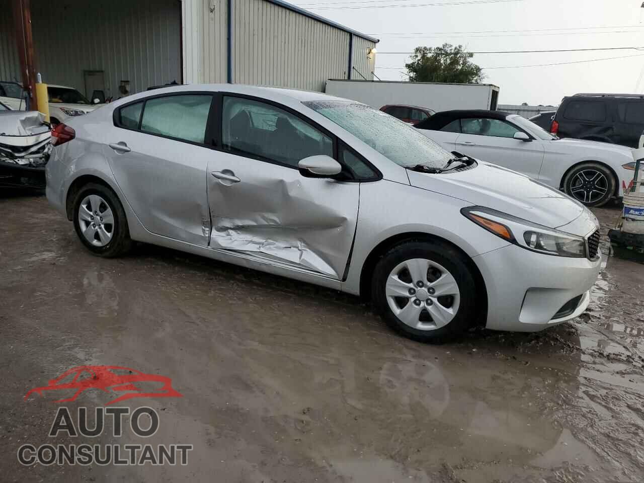 KIA FORTE 2017 - 3KPFK4A71HE012765