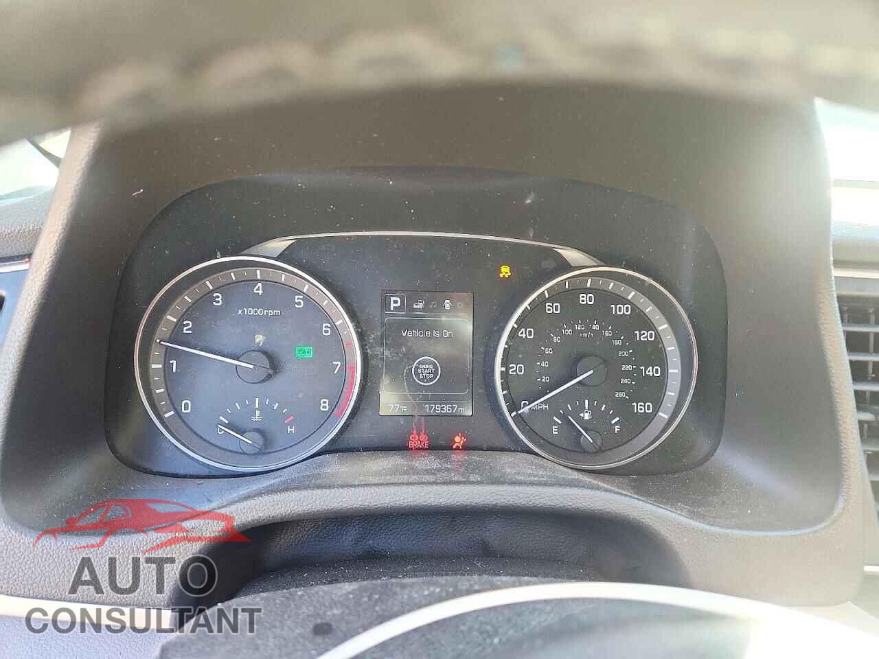 HYUNDAI ELANTRA 2018 - 5NPD84LF5JH257127