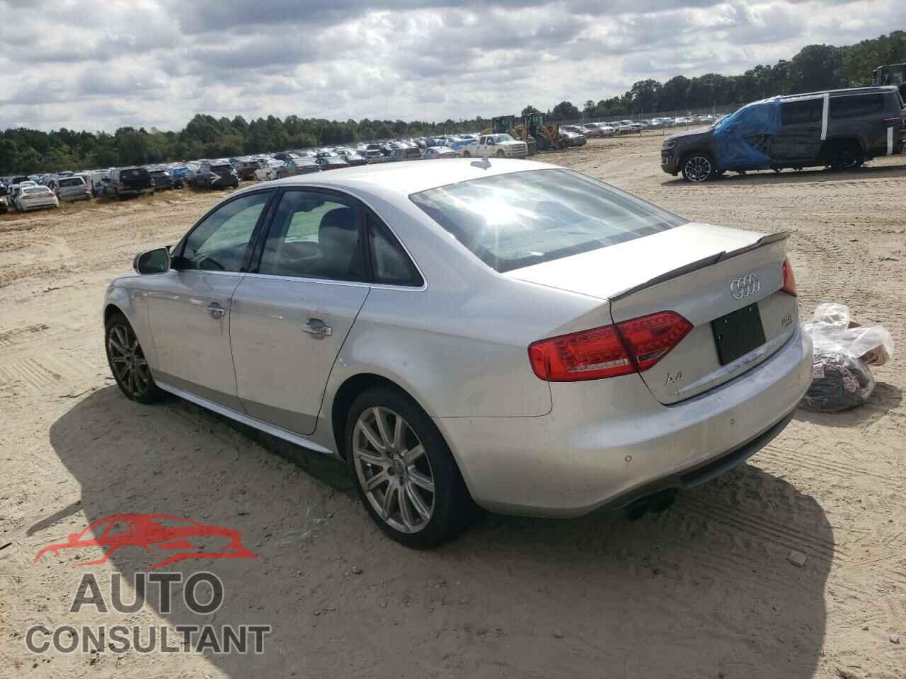 AUDI A4 2012 - WAUFFAFL0CA120182