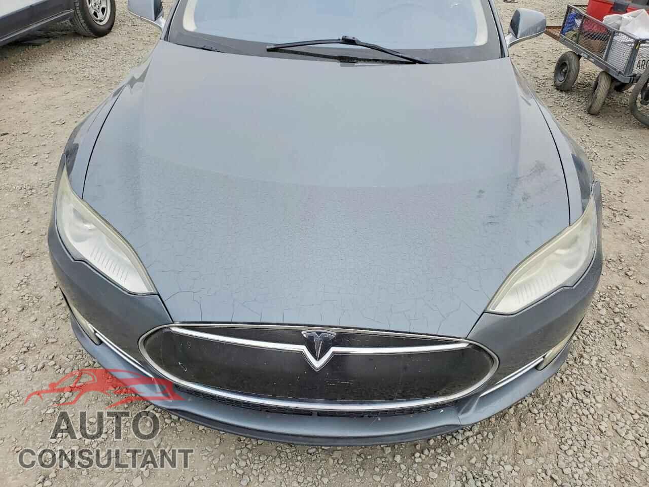TESLA MODEL S 2013 - 5YJSA1DP6DFP07422
