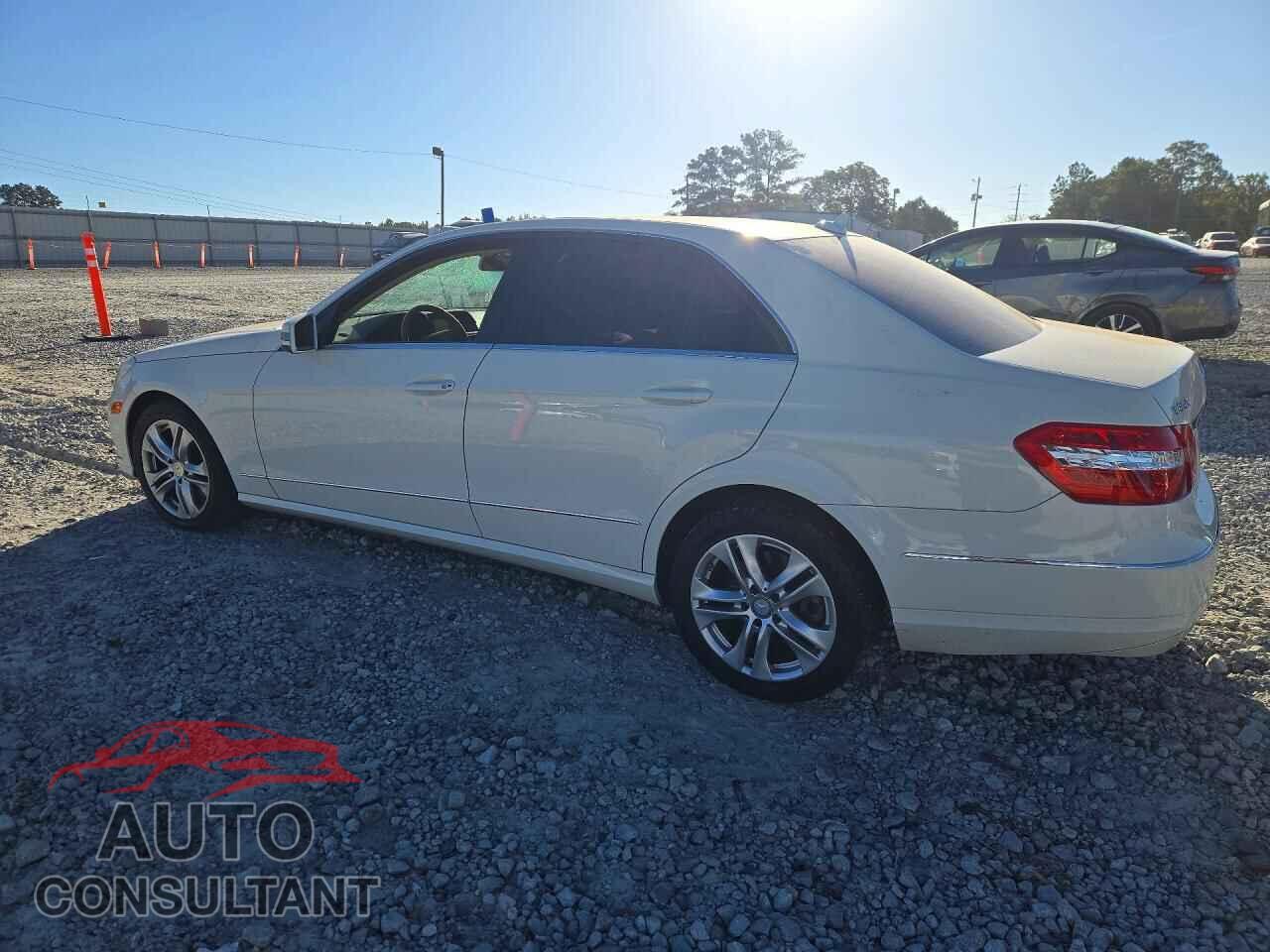 MERCEDES-BENZ E-CLASS 2011 - WDDHF8HB2BA382315