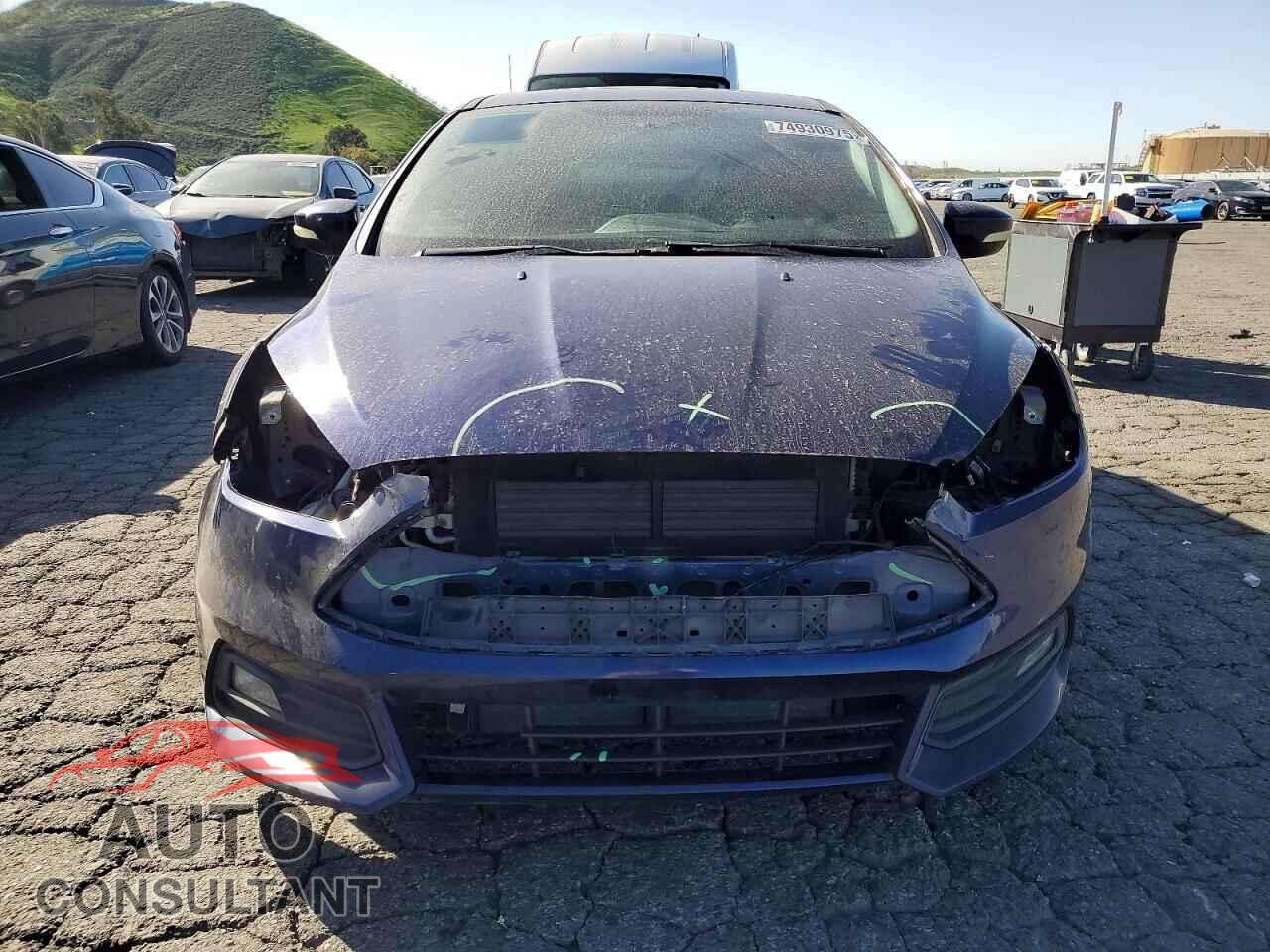 FORD FOCUS 2016 - 1FADP3L94GL233239