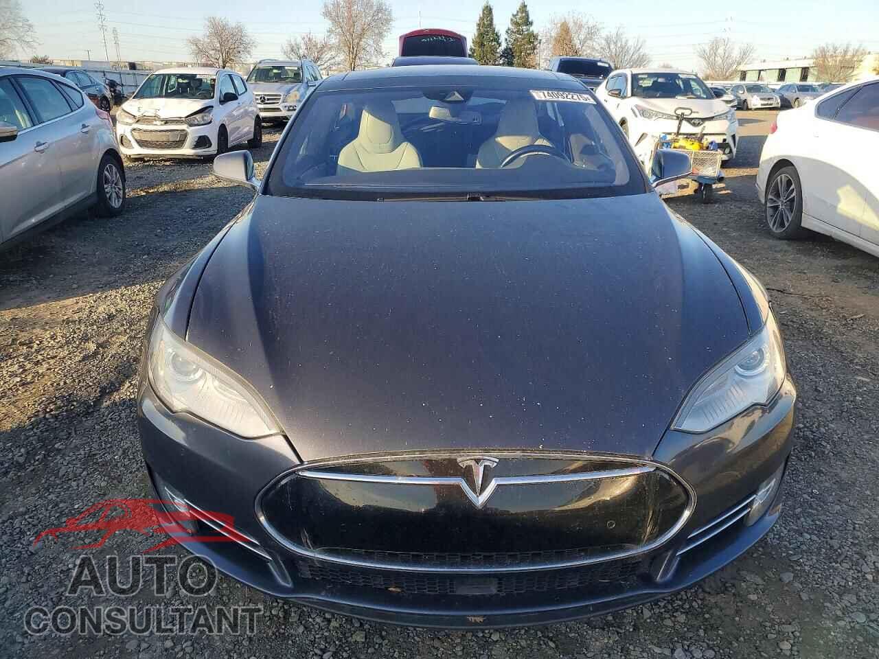 TESLA MODEL S 2015 - 5YJSA1H29FF088381