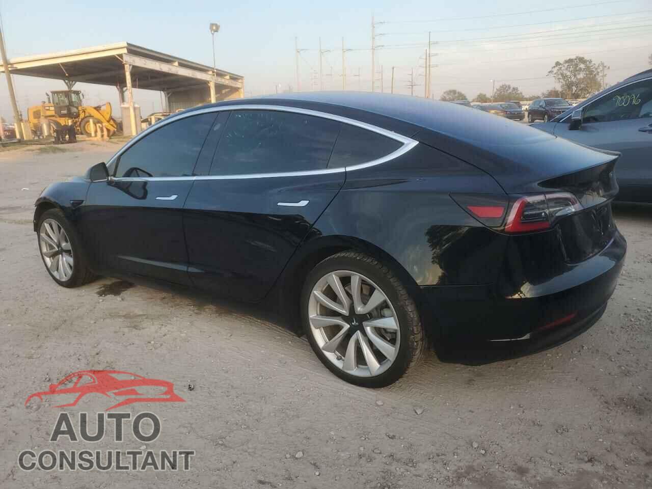 TESLA MODEL 3 2018 - 5YJ3E1EA8JF046619