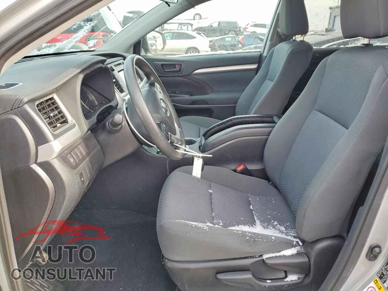 TOYOTA HIGHLANDER 2019 - 5TDBZRFH7KS700372