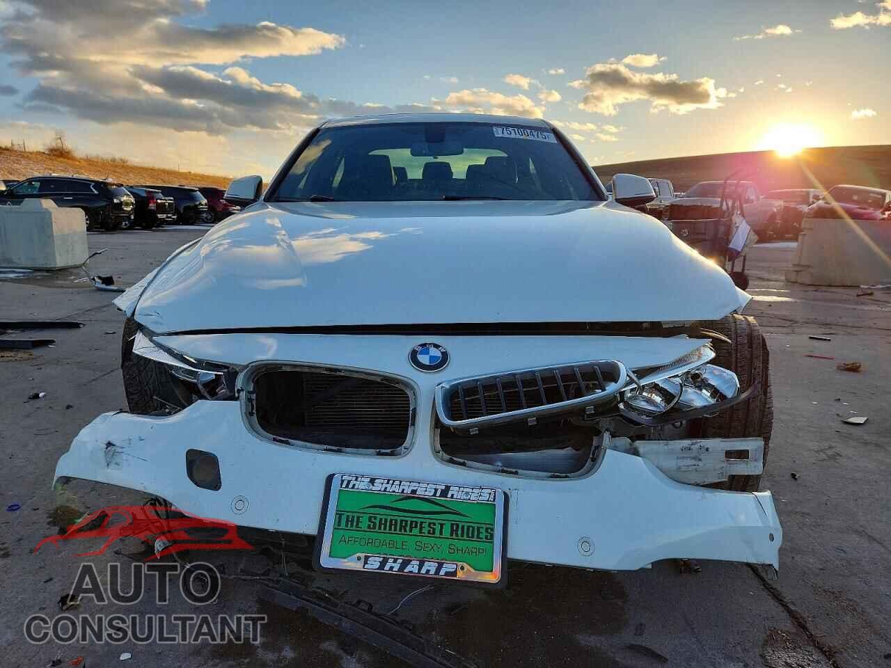 BMW 3 SERIES 2016 - WBA8E3G54GNU00578