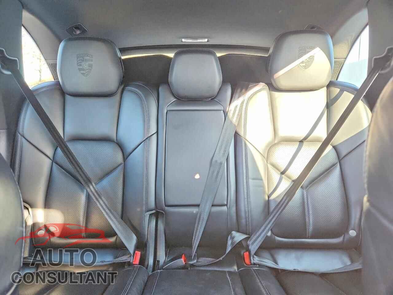 PORSCHE CAYENNE 2017 - WP1AE2A26HLA74324